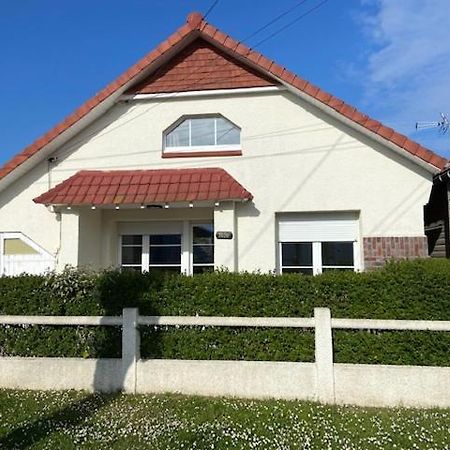 Maison De Vacances Pour 8 Personnes Stella Plage - Villa Poppee Cucq Dış mekan fotoğraf